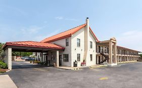 Super 8 Fredericksburg Texas 2*